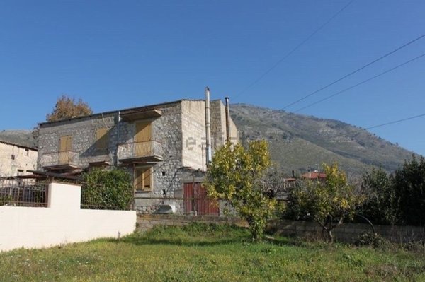 casale in vendita a Fondi in zona Querce