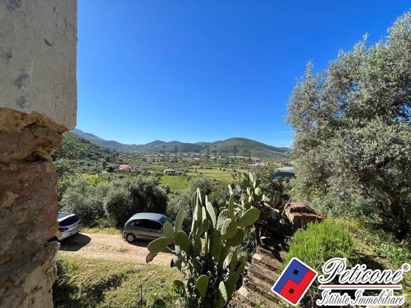 casa indipendente in vendita a Fondi