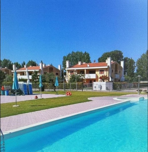 casa indipendente in vendita a Fondi