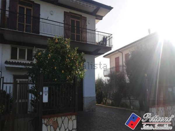 casa indipendente in vendita a Fondi