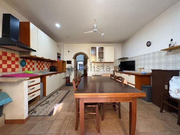 casa indipendente in vendita a Fondi