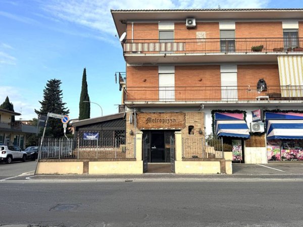 negozio in vendita a Fondi