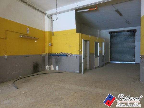 ufficio in vendita a Fondi