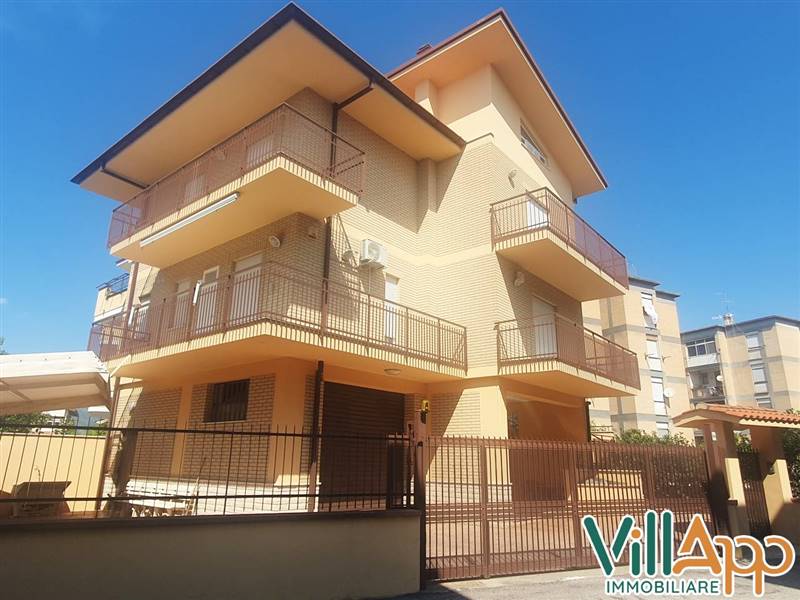 villa in vendita a Fondi