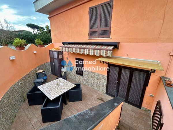 appartamento in vendita a Fondi in zona Salto di Fondi