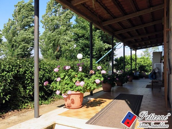 locale di sgombero in vendita a Fondi