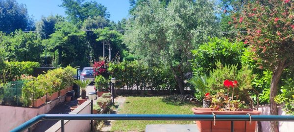 casa indipendente in vendita a Fondi