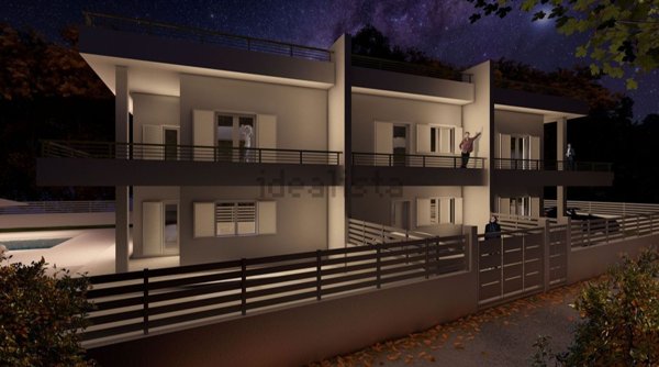 casa indipendente in vendita a Fondi