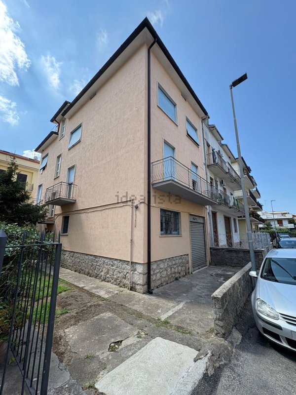 casa indipendente in vendita a Fondi