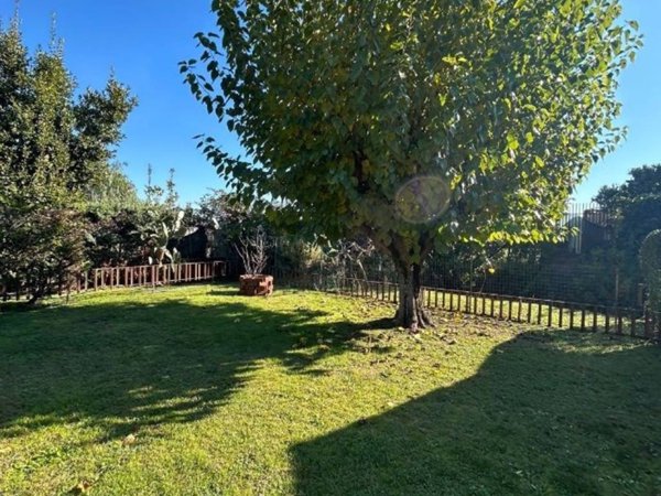 casa indipendente in vendita a Fondi