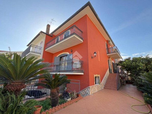 appartamento in vendita a Fondi in zona Querce