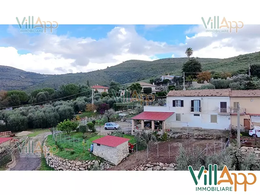 casa indipendente in vendita a Fondi in zona San Raffaele