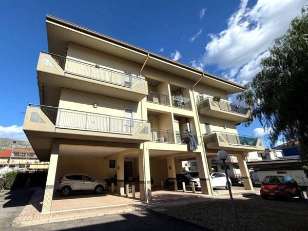 appartamento in vendita a Fondi