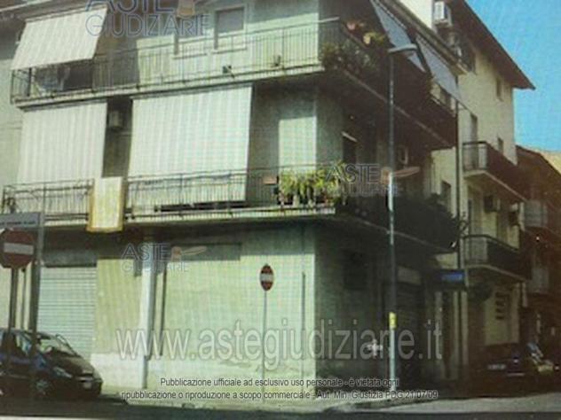 negozio in vendita a Fondi