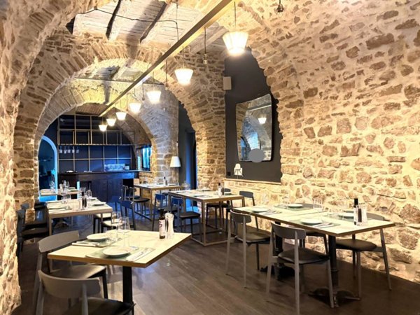 negozio in vendita a Fondi