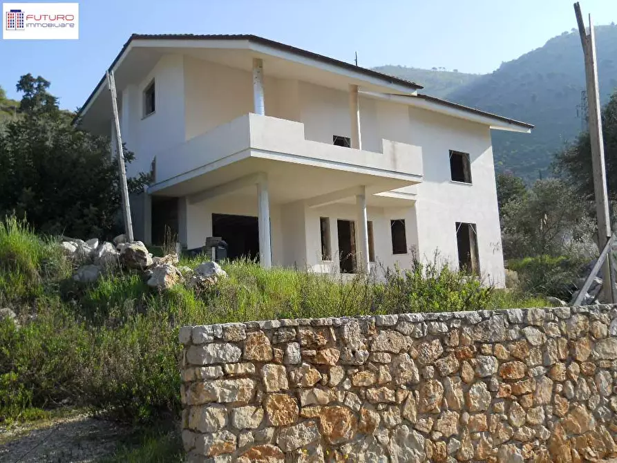 casa indipendente in vendita a Fondi