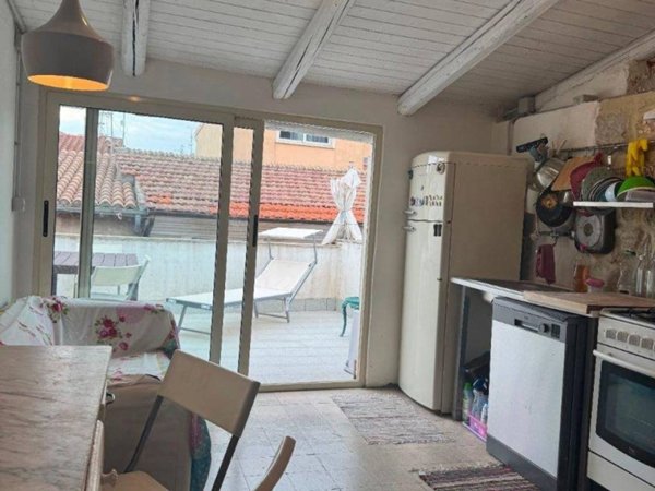 casa indipendente in vendita a Fondi