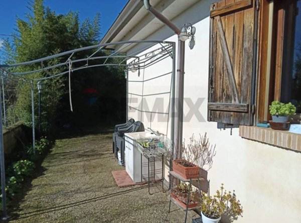 casa indipendente in vendita a Fondi