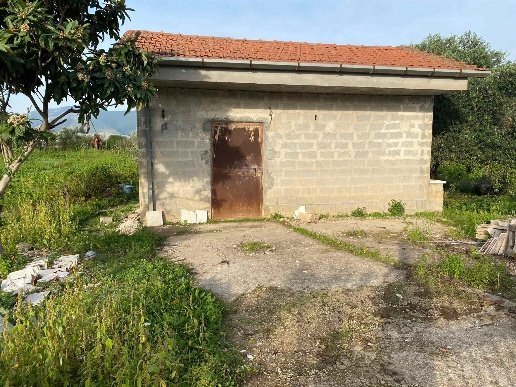 casa indipendente in vendita a Fondi