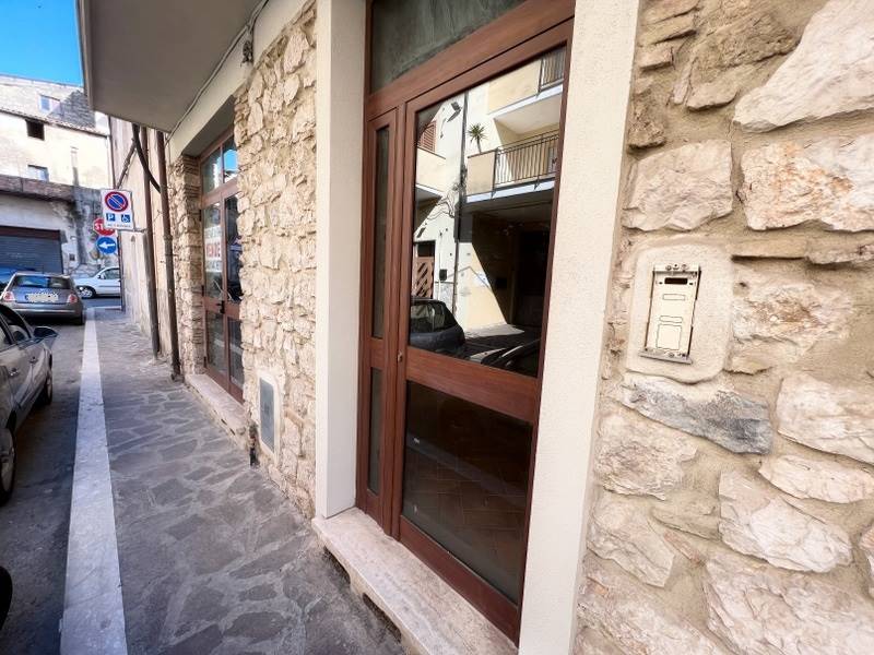 ufficio in vendita a Fondi