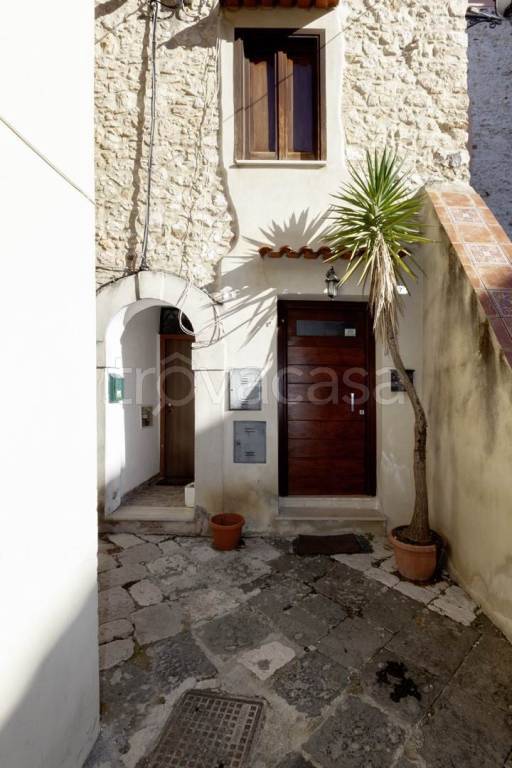 appartamento in vendita a Fondi