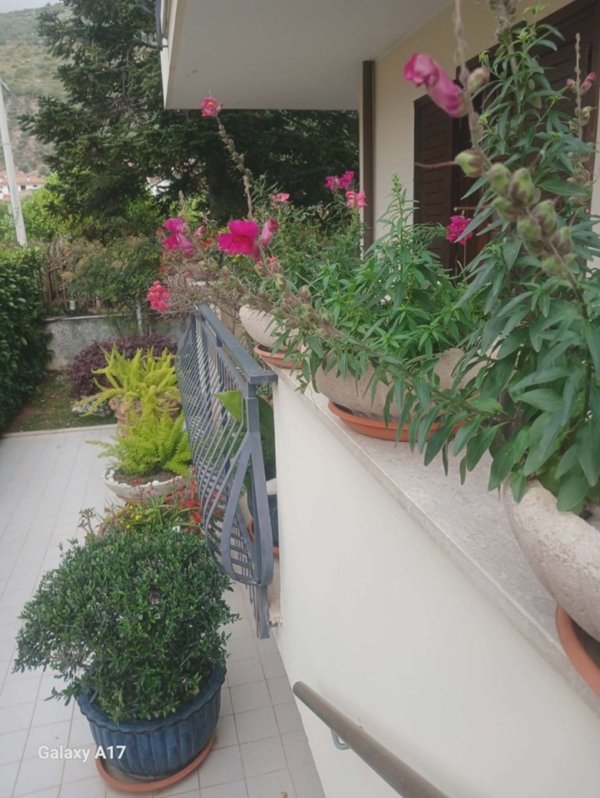 casa indipendente in vendita a Fondi in zona Querce