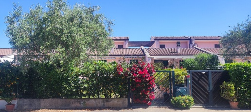 casa indipendente in vendita a Fondi