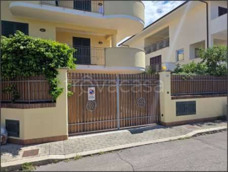 casa indipendente in vendita a Fondi