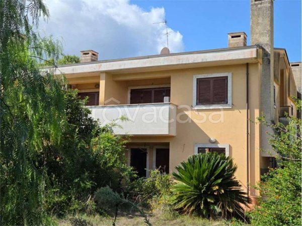 casa indipendente in vendita a Fondi