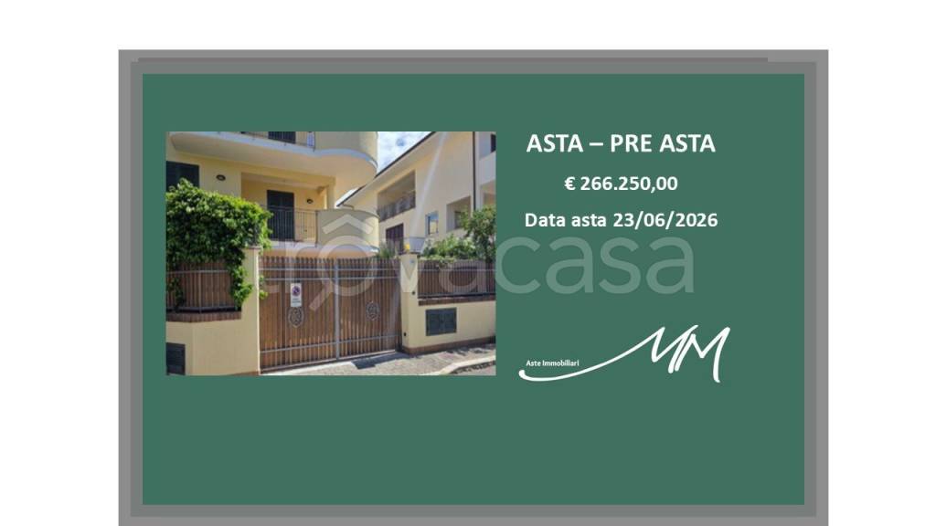 casa indipendente in vendita a Fondi