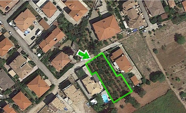 terreno edificabile in vendita a Fondi in zona Querce