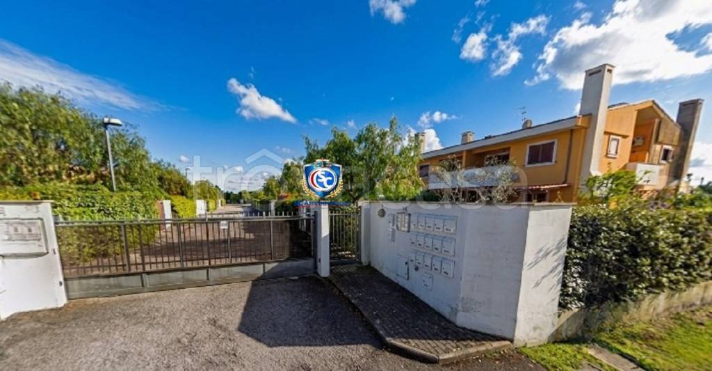 casa indipendente in vendita a Fondi