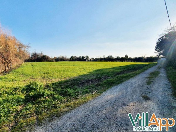 terreno in vendita a Fondi