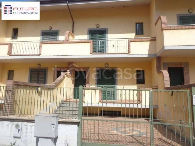 casa indipendente in vendita a Fondi