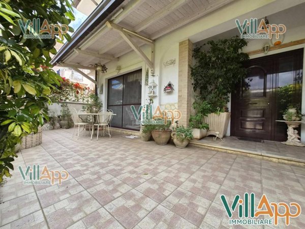 casa indipendente in vendita a Fondi