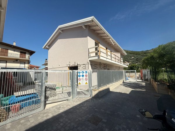 casa indipendente in vendita a Fondi