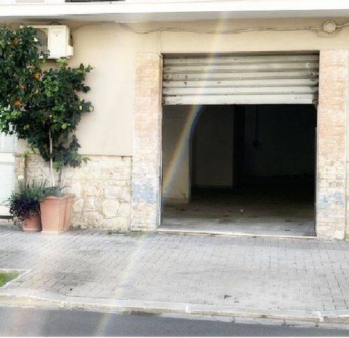 negozio in vendita a Fondi
