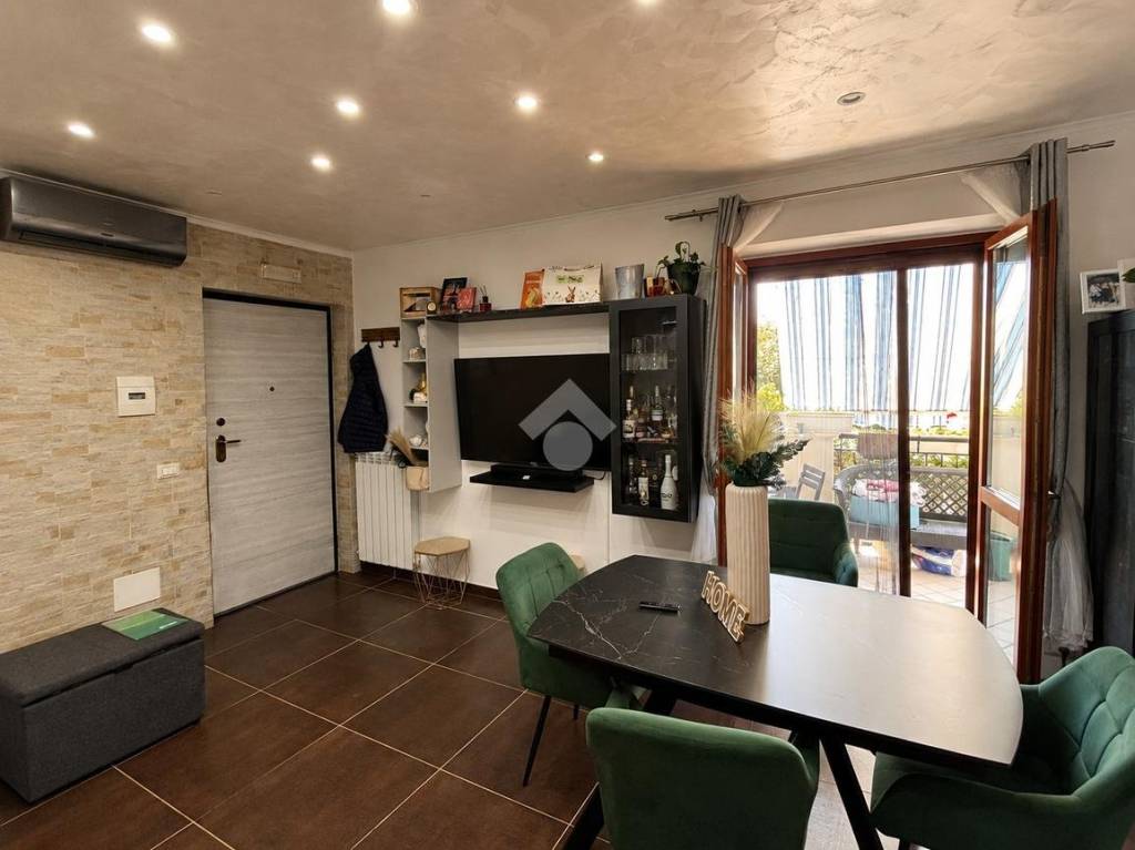 casa indipendente in vendita a Fondi