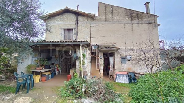 casa indipendente in vendita a Fondi in zona San Raffaele