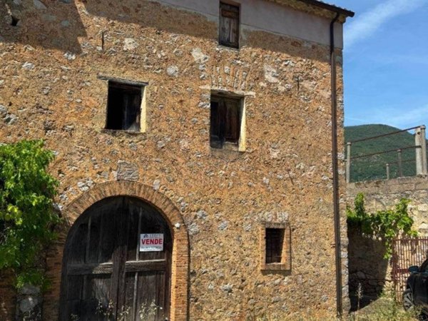 casa indipendente in vendita a Fondi in zona San Magno