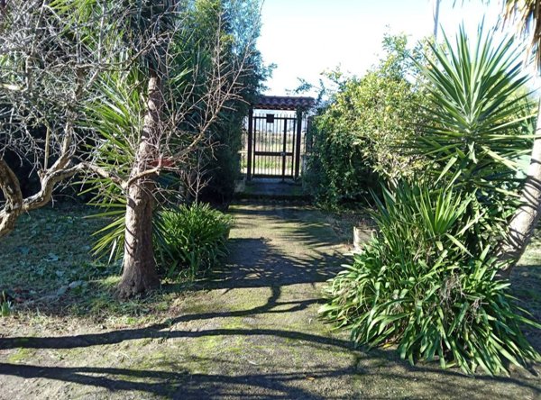 casa indipendente in vendita a Fondi