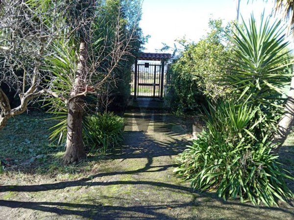 casa indipendente in vendita a Fondi