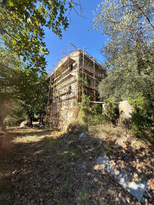 casa indipendente in vendita a Fondi in zona Querce