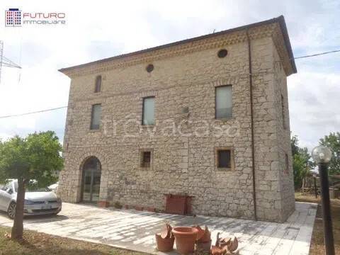 casa indipendente in vendita a Fondi