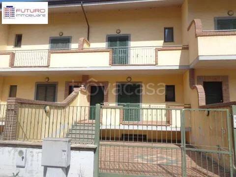 casa indipendente in vendita a Fondi