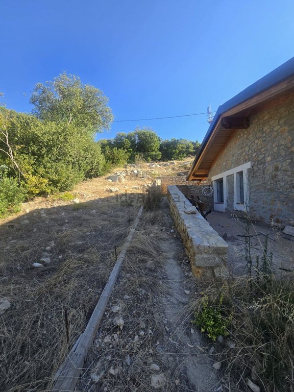 casa indipendente in vendita a Fondi