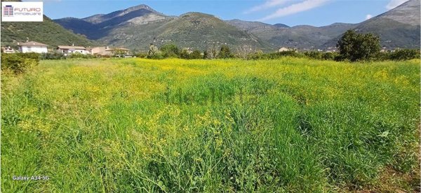terreno in vendita a Fondi in zona San Magno