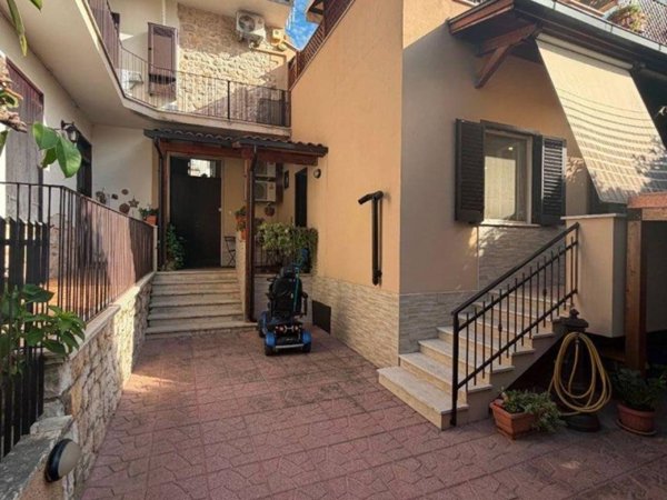 appartamento in vendita a Fondi