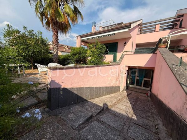casa indipendente in vendita a Fondi