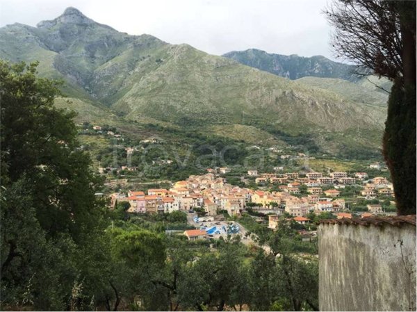 appartamento in vendita a Formia in zona Trivio